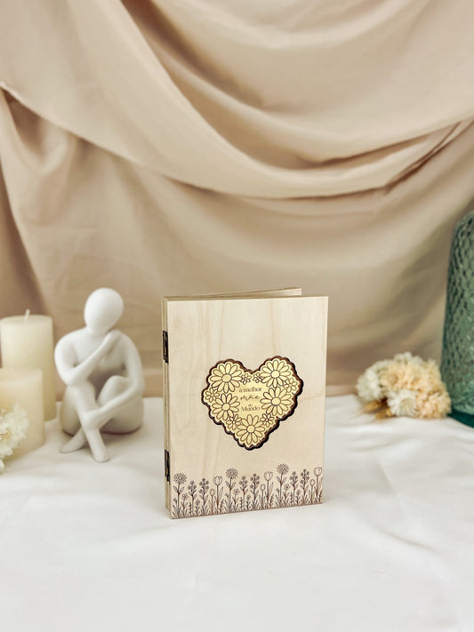 Moldura Livro Personalizada para a Mãe — Bétula com Mensagem Gravada