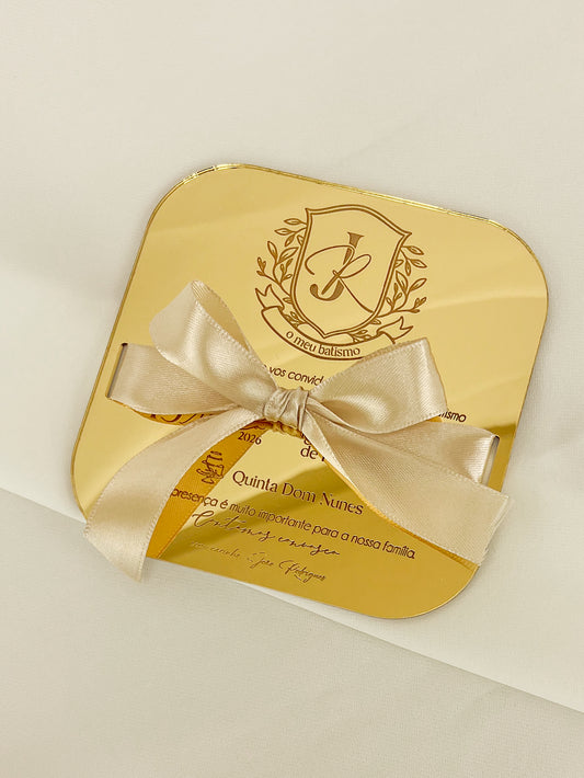 Convite de Batizado em Acrílico Dourado — Quadrado com Laço