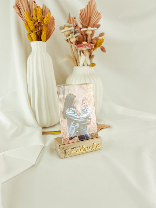 Porta Retratos para Madrinha em Base de Madeira com Mensagem Gravada