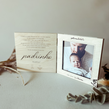 Convite para Padrinho de Batizado em Moldura-Livro com Fotografia