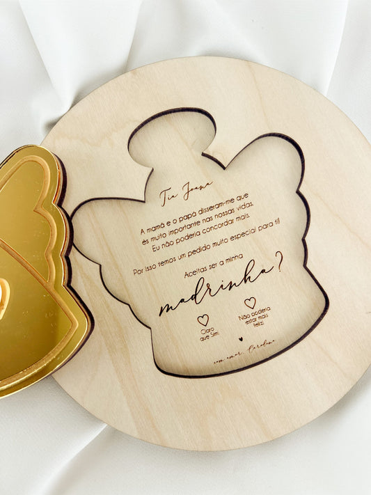 Convite para Madrinha em Madeira — Encaixe Anjo Dourado