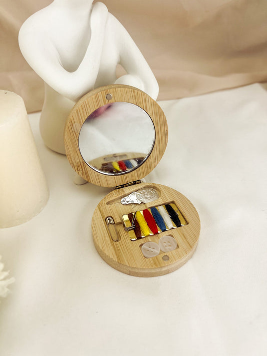 Mini Kit de Costura em Caixa de Bambu — Personalizado