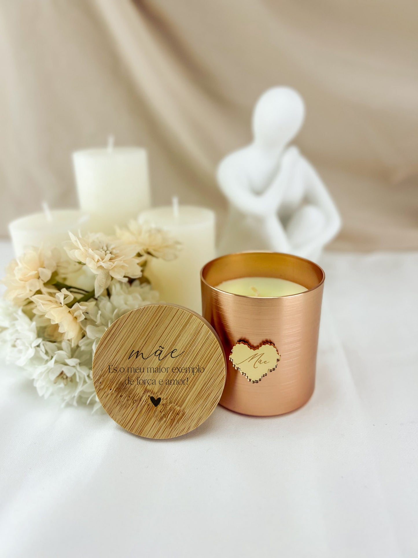 Vela Rose Gold com Tampa de Bambu — Presente para a Mãe
