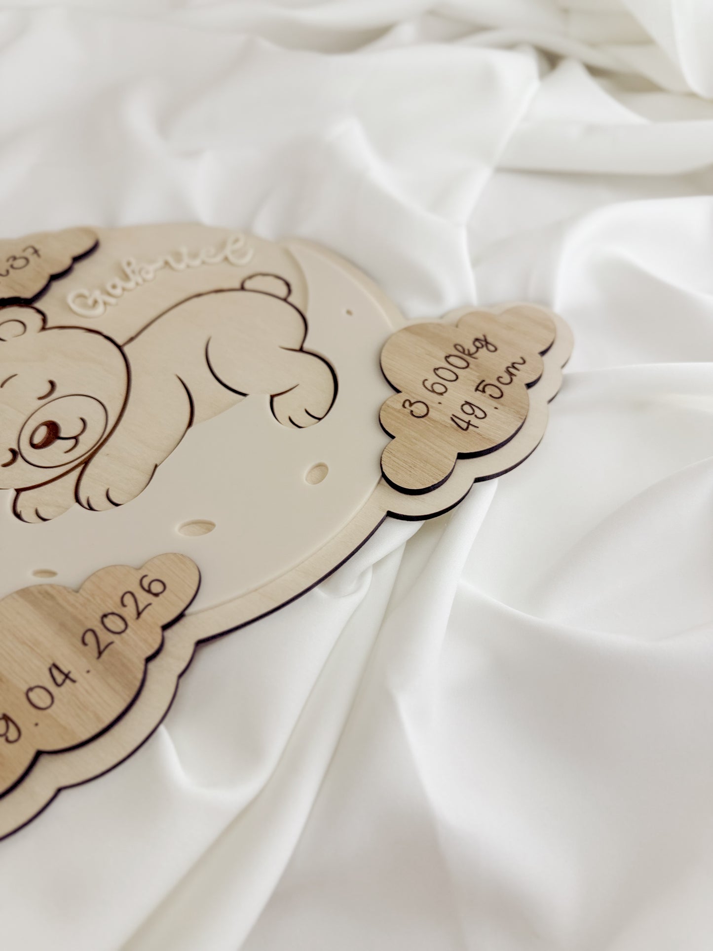 Placa Decorativa de Nascimento em Bétula — Tema Urso