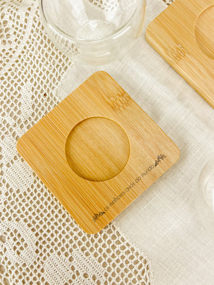 Conjunto de Chávenas de Vidro com Pires em Bambu para Avós