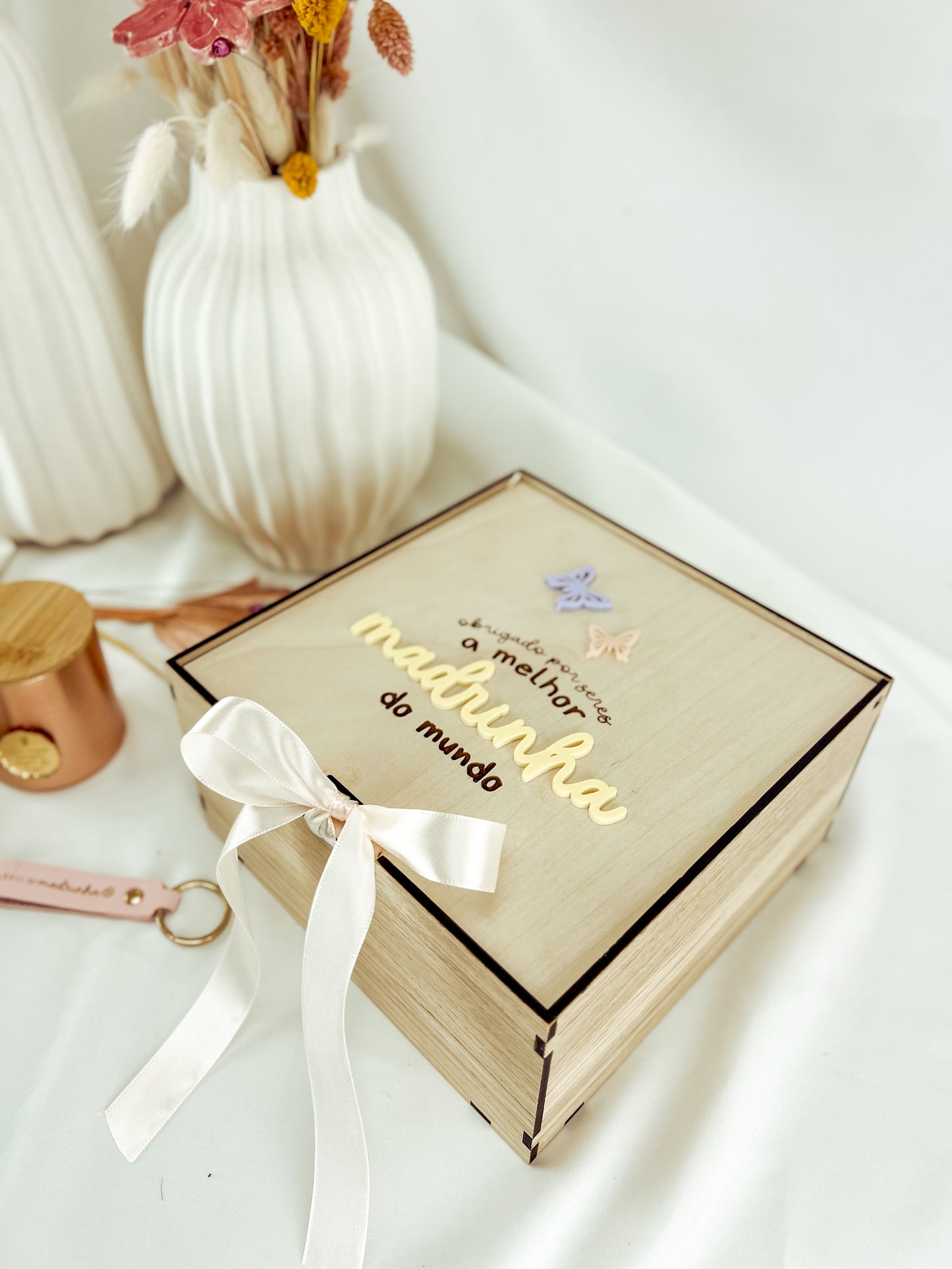 Kit Presente Madrinha — Caixa com Vela, Mini Moldura e Porta-Chaves