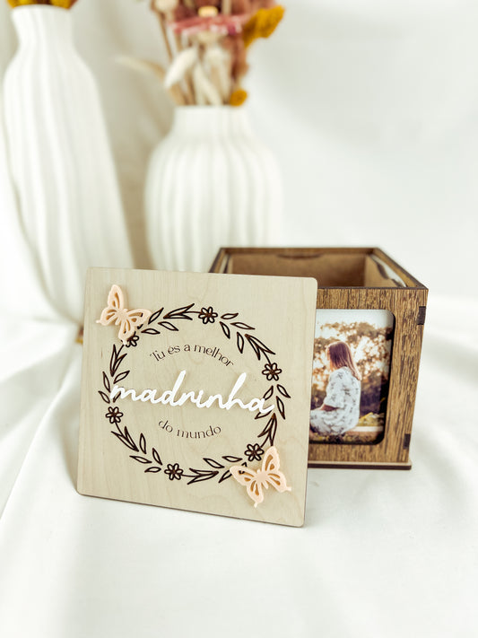 Cubo Fotográfico para Madrinha com Mensagem e Borboleta Coral