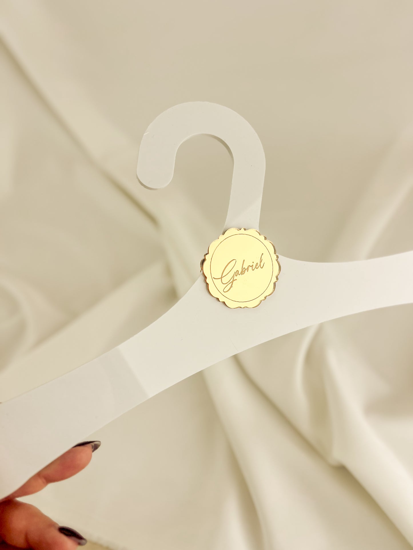 Cruzeta de Batizado em Acrílico com Medalha Dourada