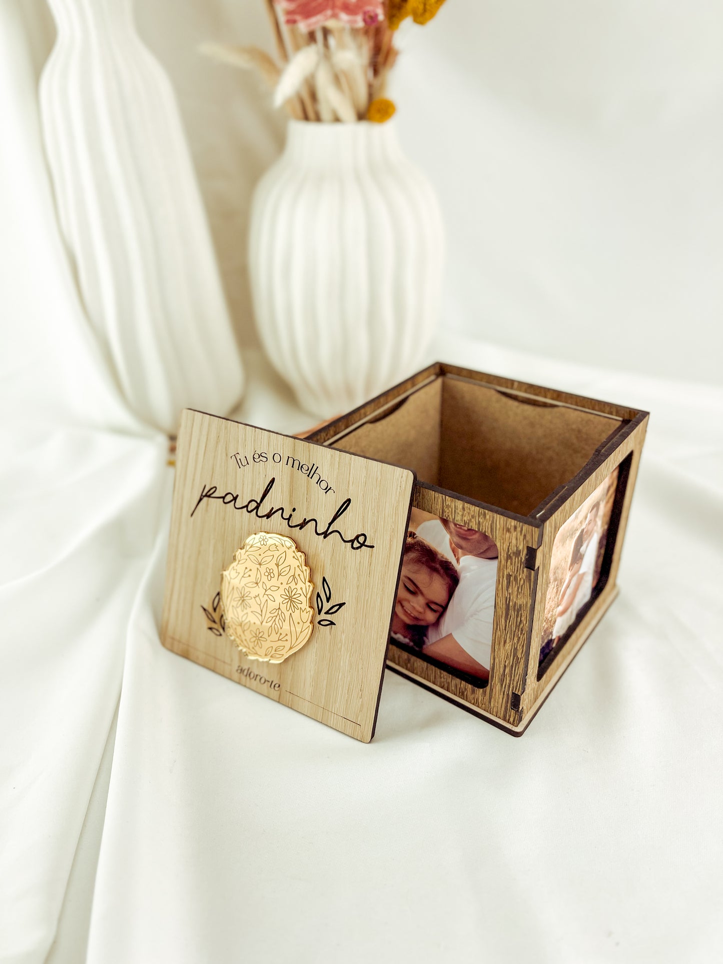 Cubo Fotográfico para Padrinho com Ovo Dourado | Edição Premium