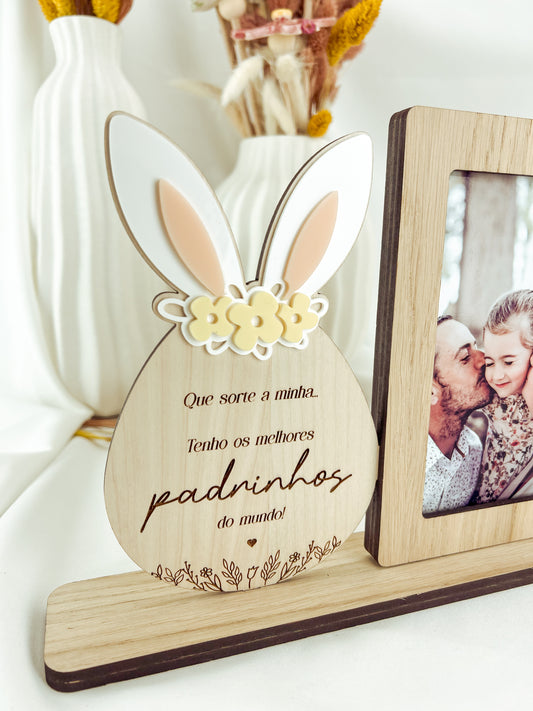 Moldura para Padrinhos com Ovo Decorativo de Páscoa e Mensagem Gravada