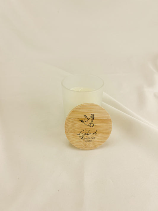 Lembrança de Batizado — Vela Aromática com Tampa de Bambu Gravada