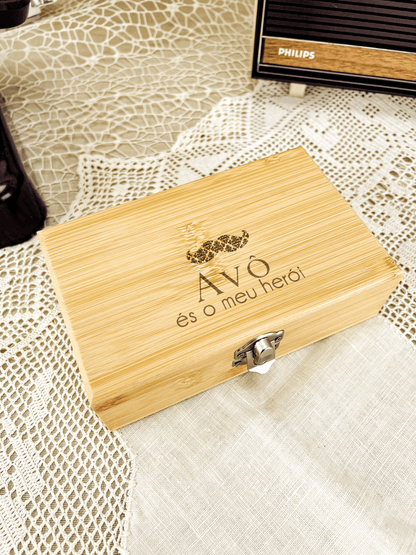 Set de Vinho em Bambu para Avô | Presente Personalizado com Gravação