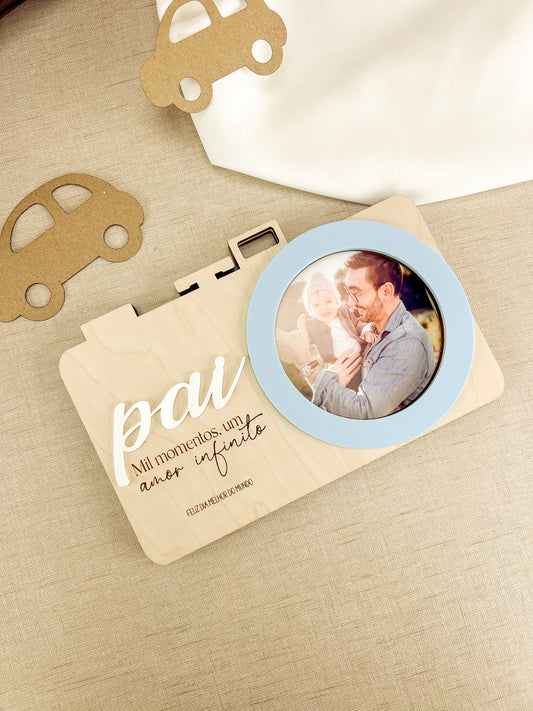 Moldura Câmera Retro Personalizada com Foto Quadrada | Dia do Pai